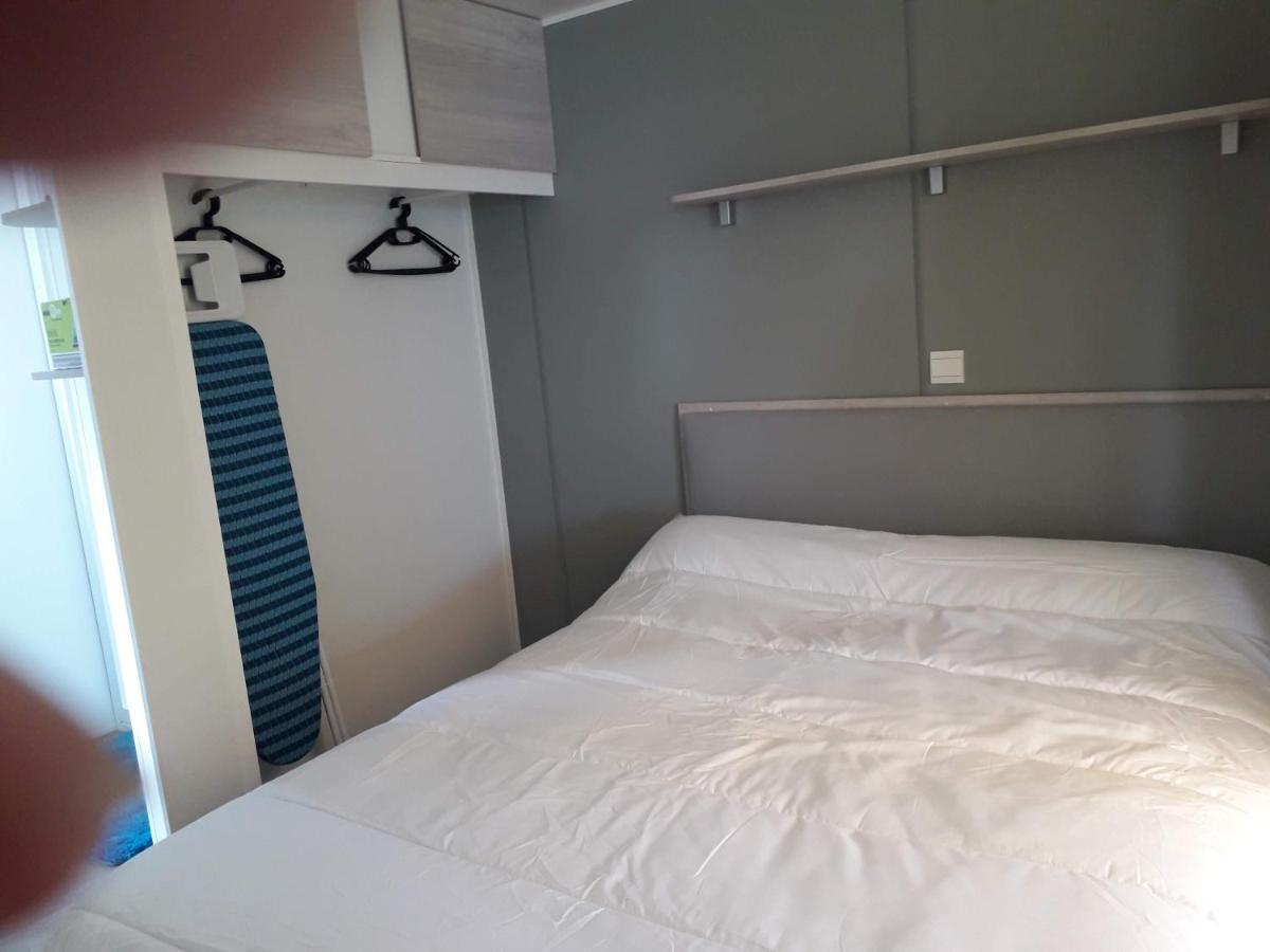 Mobil Home Neuf 2 Chambres 6 Personnes Saint Aygulf Plage Fréjus Exteriör bild