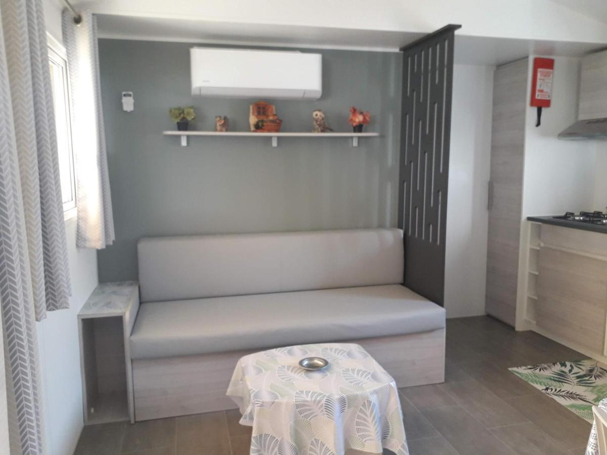 Mobil Home Neuf 2 Chambres 6 Personnes Saint Aygulf Plage Fréjus Exteriör bild